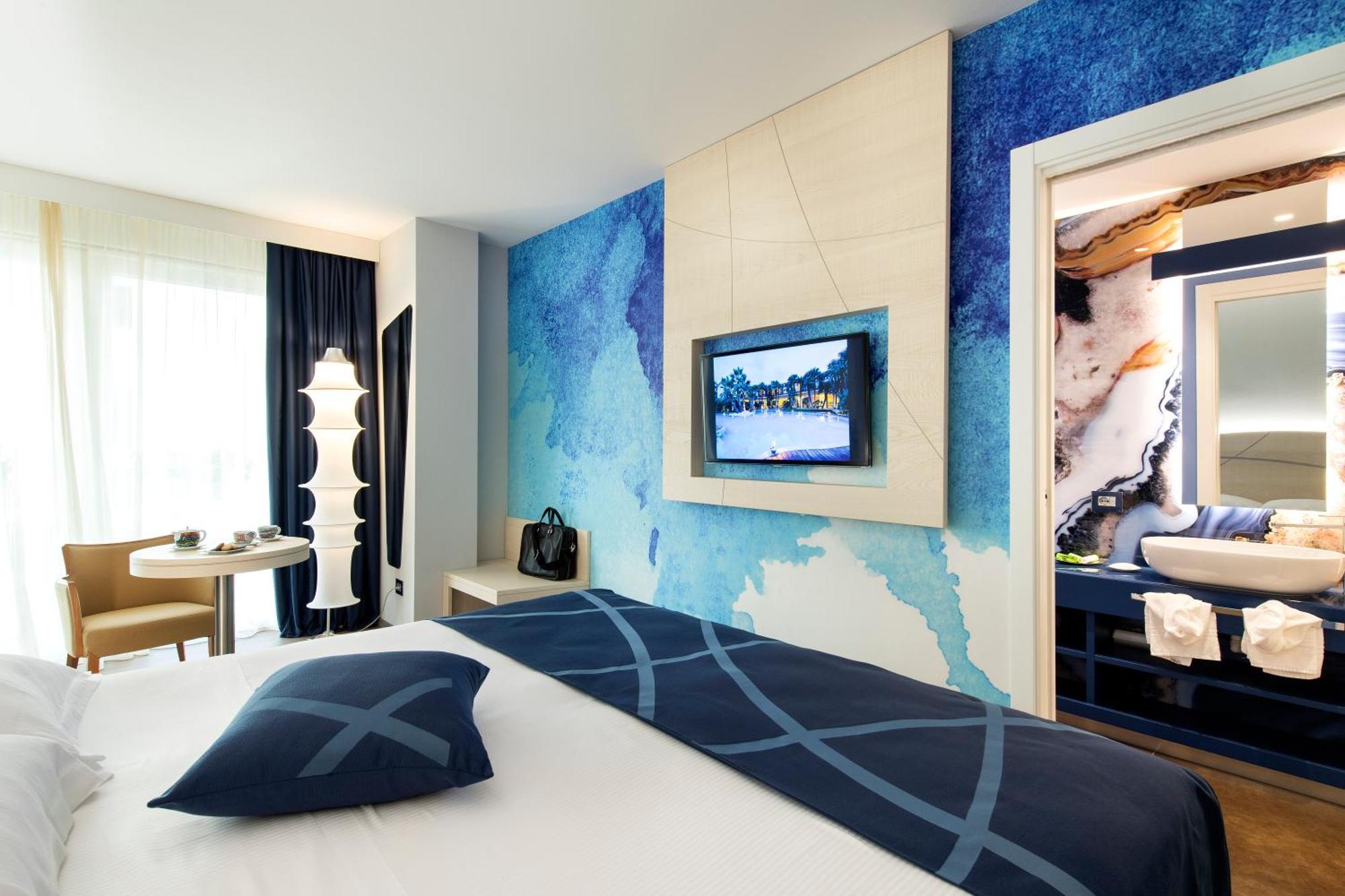 Color Hotel Style, Design & Gourmet Bardolino Esterno foto